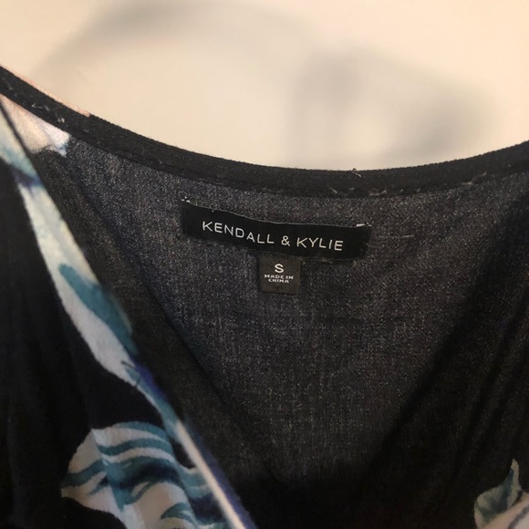 Adjustable Floral Romper - Picture 3 of 5